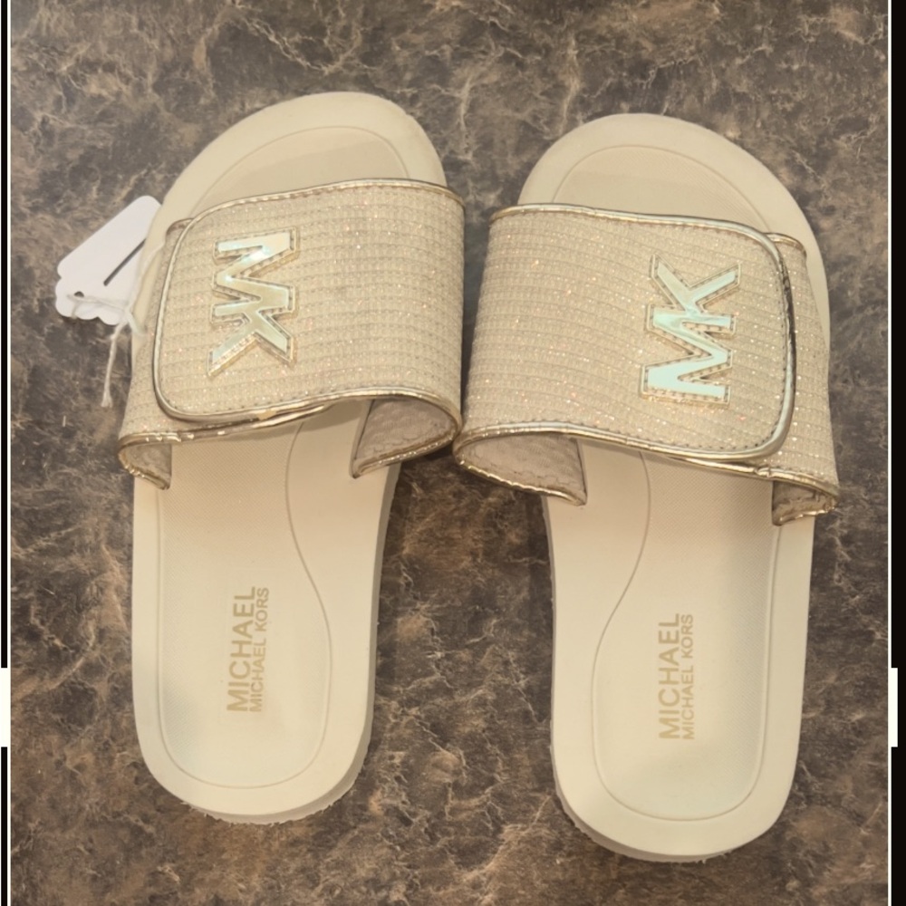 MICHAEL KORS Slides